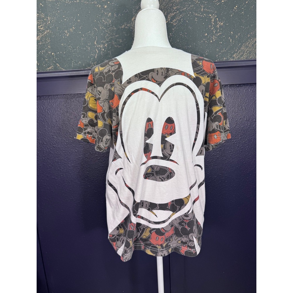 Disney Parks T-Shirt White Multi-Color Mickey Mouse Print Mens Medium